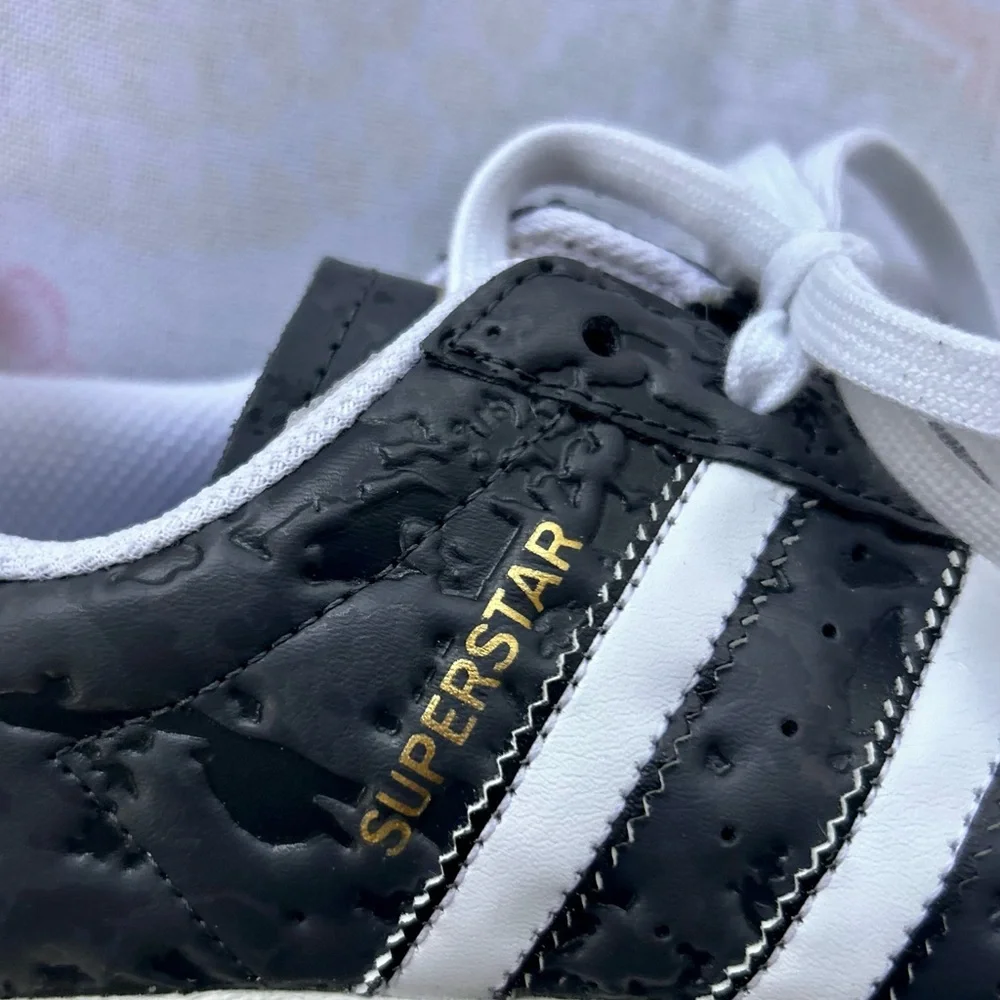 Adidas Originals Superstar Black Gold Size 8 Sneakers Camouflage EUC Men’s